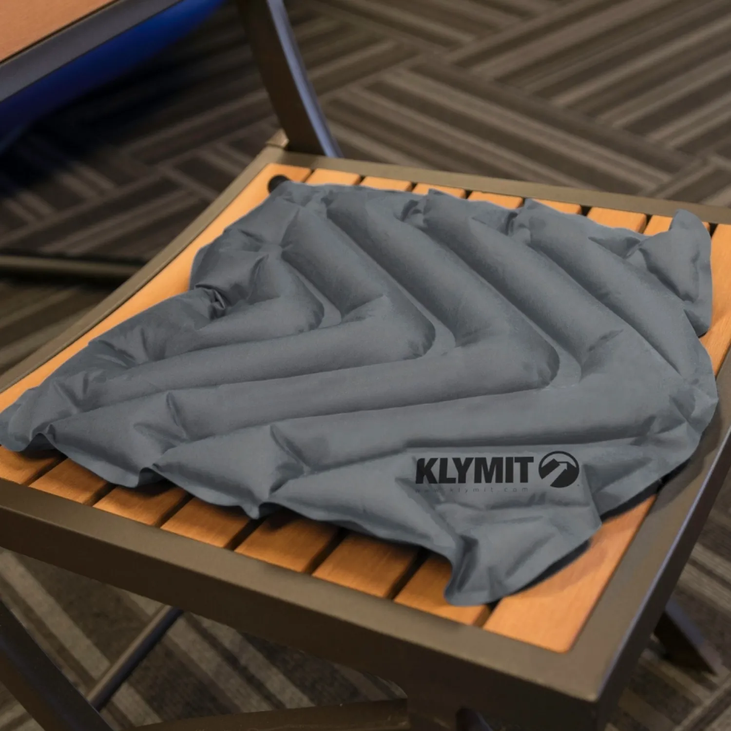 Sale Klymit Oppusteligt Siddeunderlag - V Seat Cushion